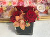 Flowerbox con  orchidee  e rose